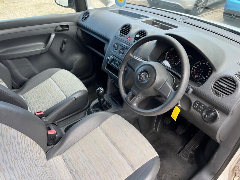 VOLKSWAGEN CADDY