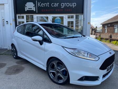FORD FIESTA 1.6 T ST-3